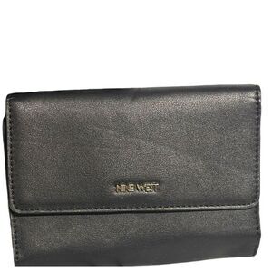 Nice NINE WEST BLACK  SPACIOUS Wallet GOOD CONDITION